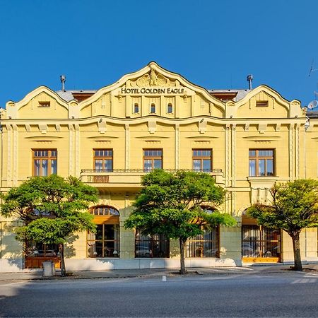 לביצה Hotel Golden Eagle מראה חיצוני תמונה
